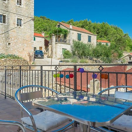 Apartment Pod Kastilom Jelsa Kültér fotó